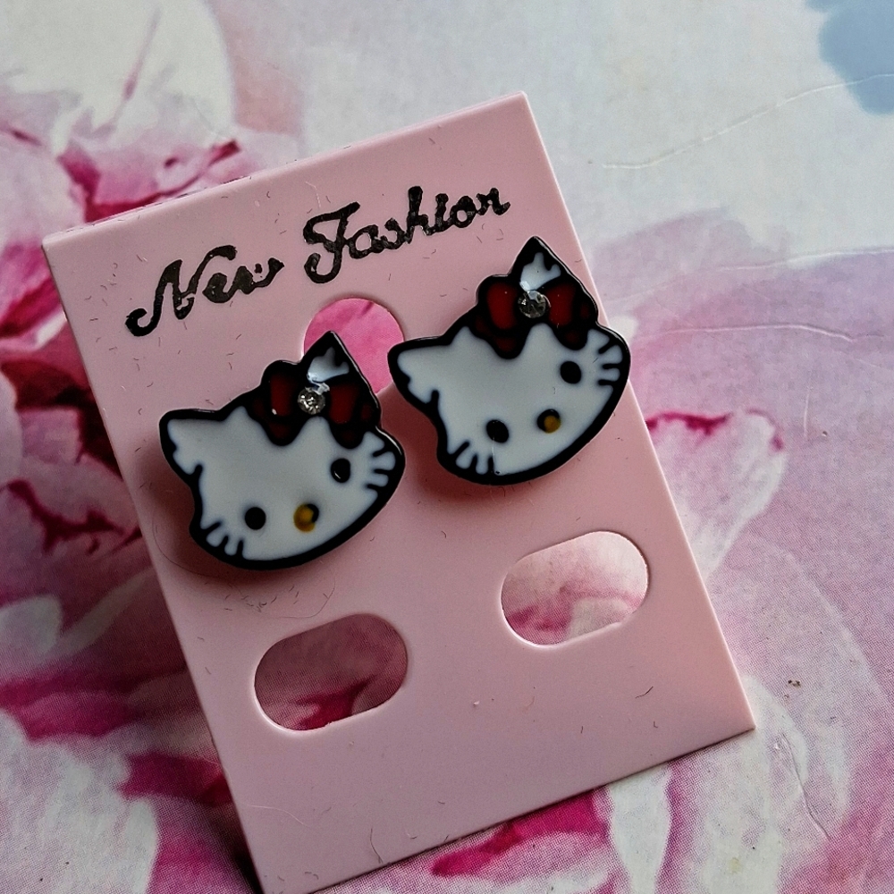Hello Kitty crystal earrings
